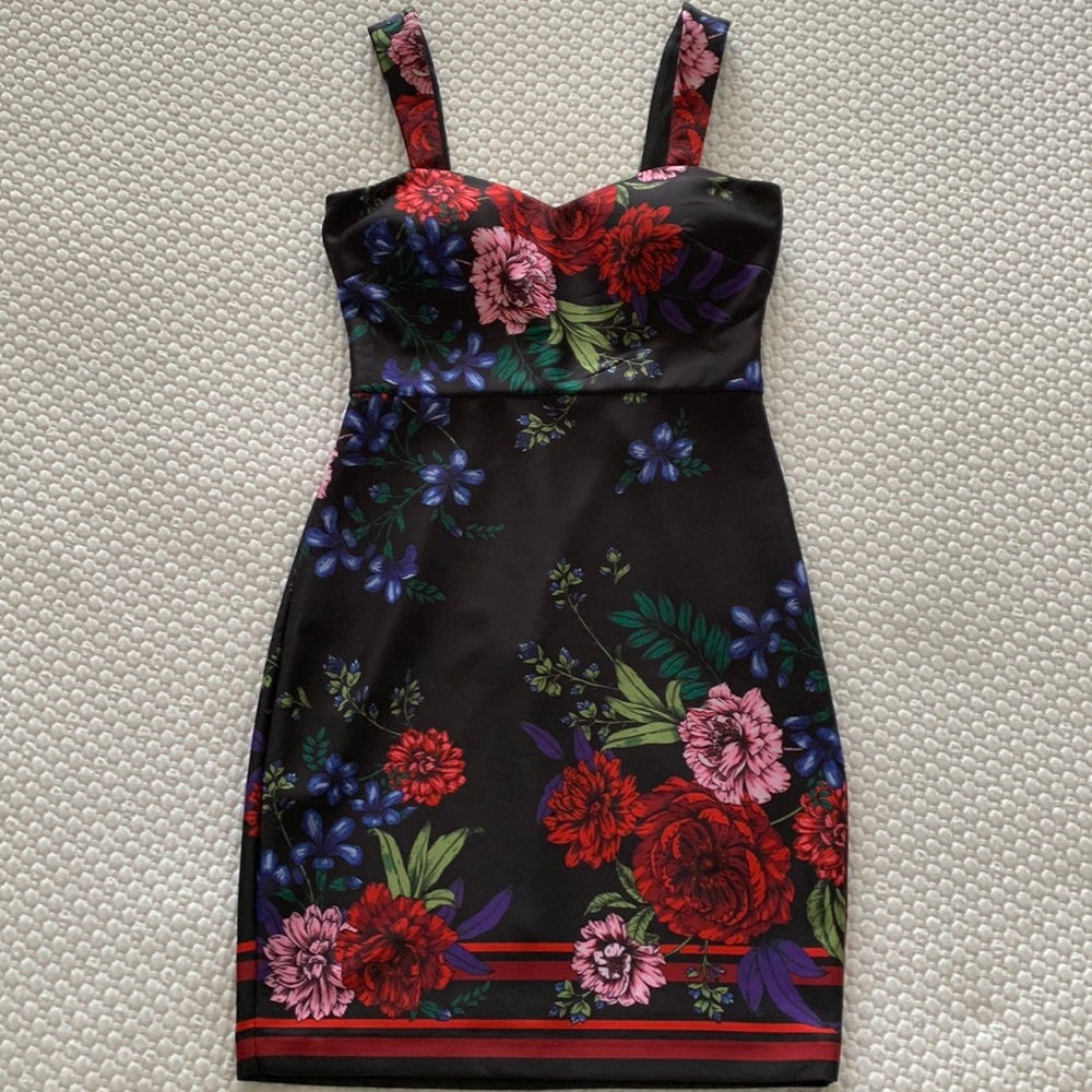 NWT Guess Black Floral Print Scuba Sheath/Dress